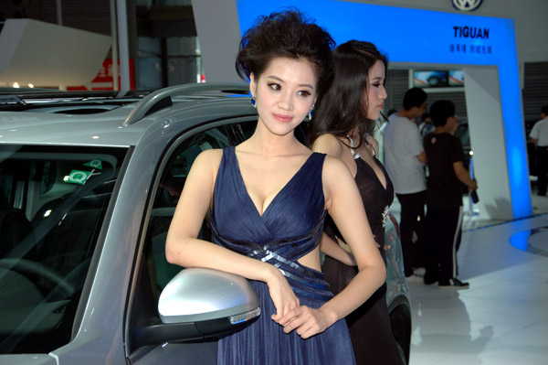 Urocza modelka VW - zdjęcia z Chin