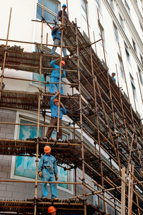 Praca zespołowa - chińscy robotnicy - zdjęcia z Chin